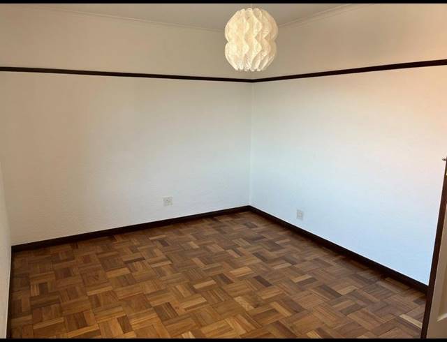 2 BEDROOM PROPERTY TO RENT IN FISH HOEK